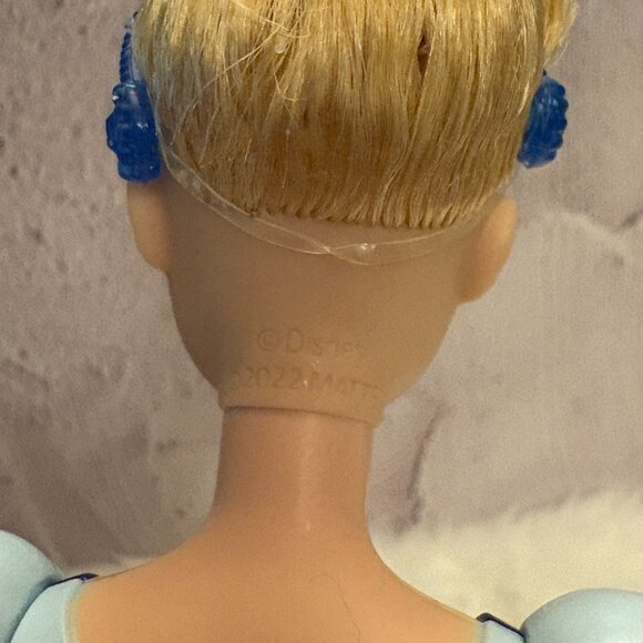 Mattel Disney Princess Cinderella Doll 2022 (SKU: 324TO) - Picture 8 of 13